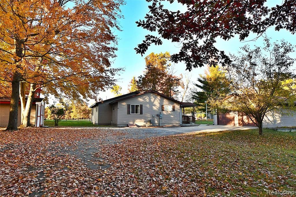 7429 Artesia Beach Road, Saint Helen, MI 48656