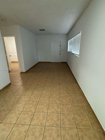 4035 SW 11th St, Miami, FL 33134