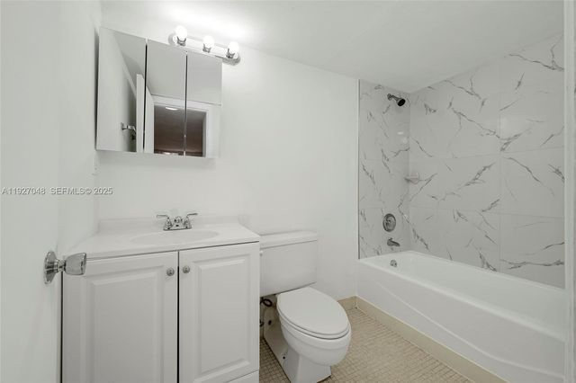 14421 N Kendall Dr 101M, Miami, FL 33186