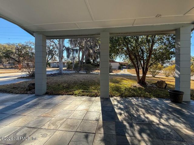 360 CANIS Drive W, Orange Park, FL 32073