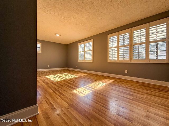 360 CANIS Drive W, Orange Park, FL 32073