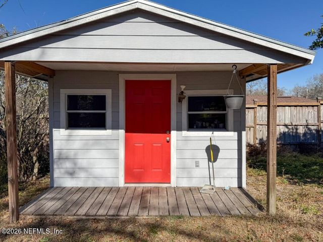 360 CANIS Drive W, Orange Park, FL 32073