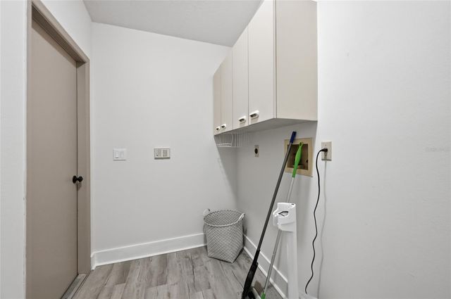 5206 WOODLAWN CIRCLE E, Palmetto, FL 34221