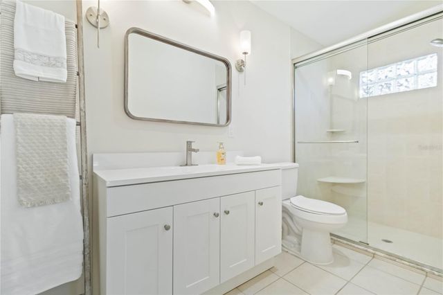 5206 WOODLAWN CIRCLE E, Palmetto, FL 34221