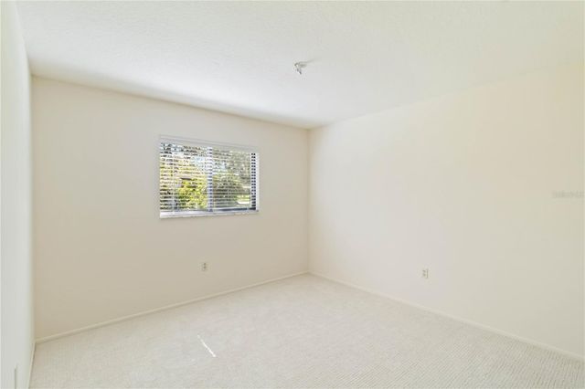 5206 WOODLAWN CIRCLE E, Palmetto, FL 34221