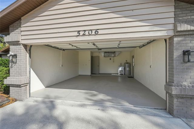 5206 WOODLAWN CIRCLE E, Palmetto, FL 34221