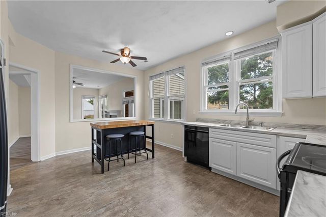 1300 Arce CT, Chesapeake, VA 23322