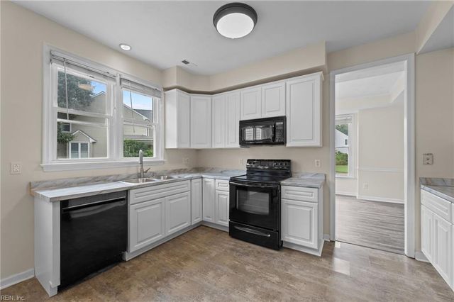 1300 Arce CT, Chesapeake, VA 23322