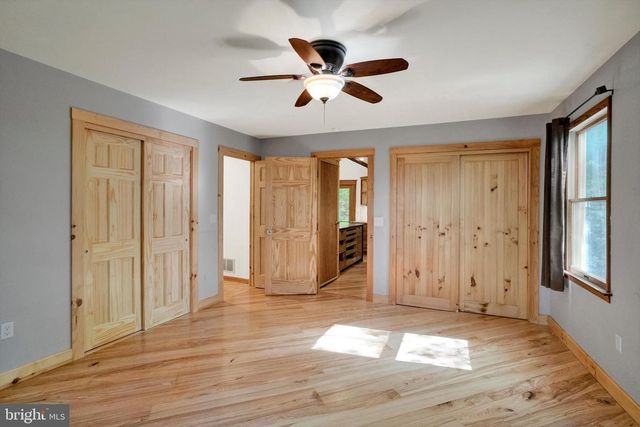 1694 SPRING VALLEY RD, Bethlehem, PA 18015