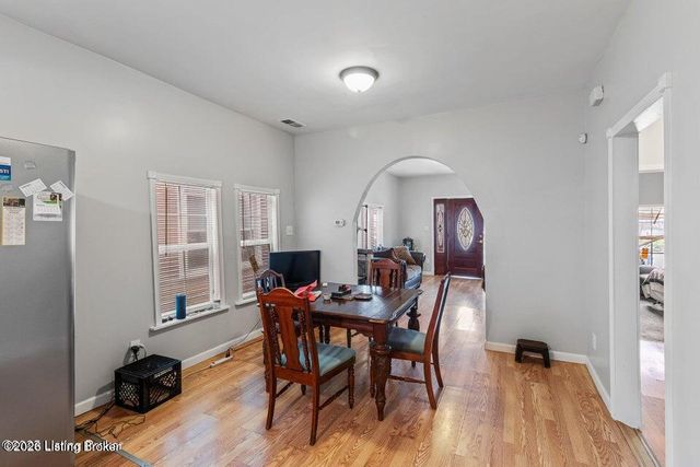 4114 Bank St, Louisville, KY 40212