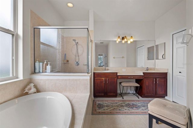 1595 PINYON PINE DRIVE, Sarasota, FL 34240