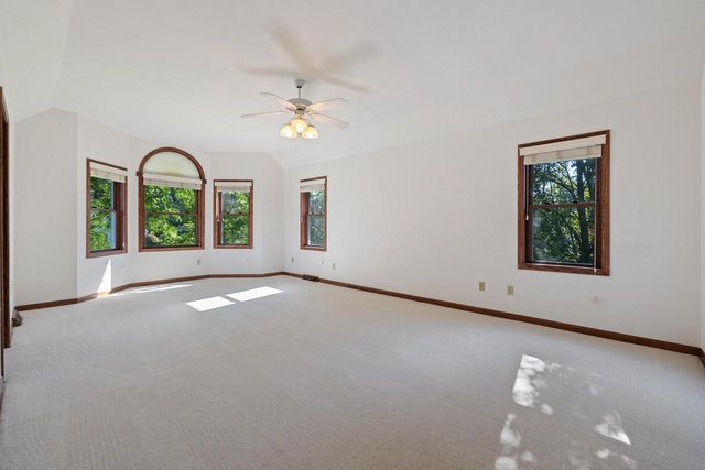 7123 W Lantern LANE, Mequon, WI 53092