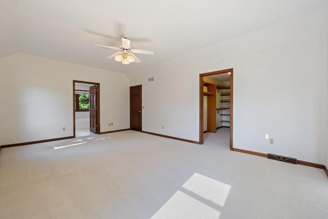 7123 W Lantern LANE, Mequon, WI 53092