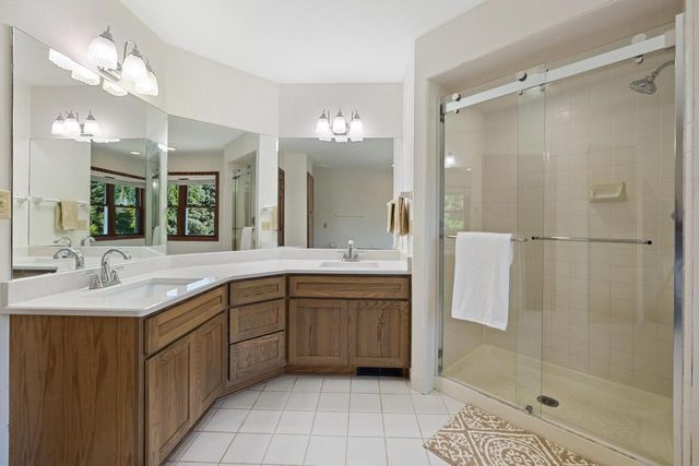 7123 W Lantern LANE, Mequon, WI 53092