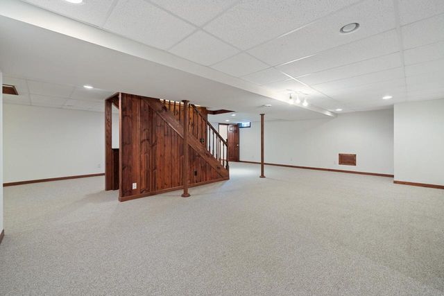 7123 W Lantern LANE, Mequon, WI 53092