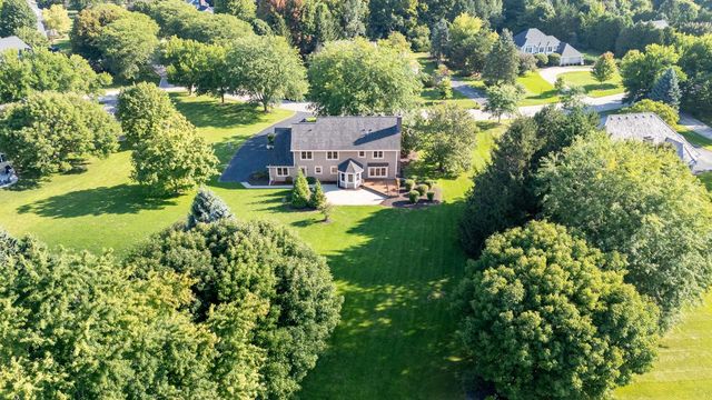7123 W Lantern LANE, Mequon, WI 53092