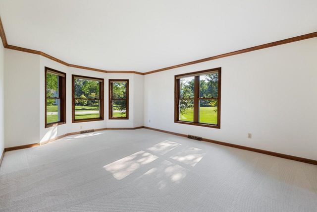 7123 W Lantern LANE, Mequon, WI 53092