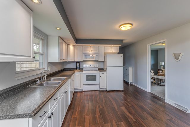 307 N Walnut Street 307 N Walnut Street, Englewood, OH 45322