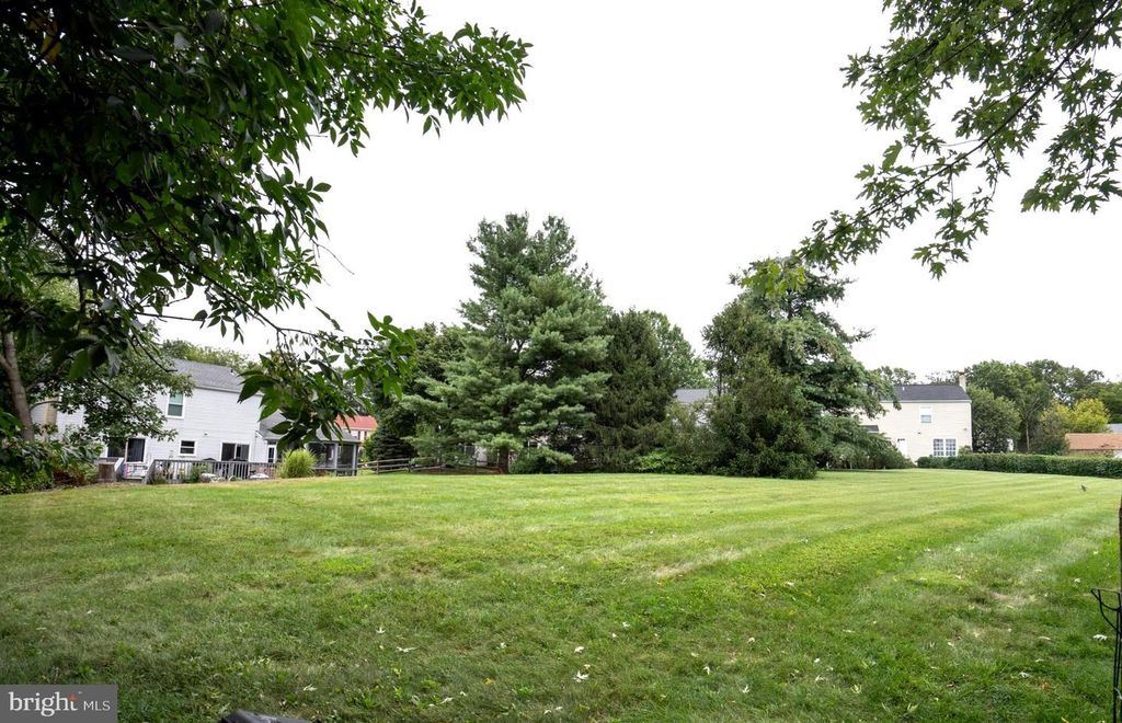 444 DORCHESTER LN, Perkasie, PA 18944
