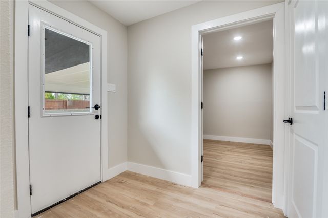 6016 Jacqueline Road, Fort Worth, TX 76112