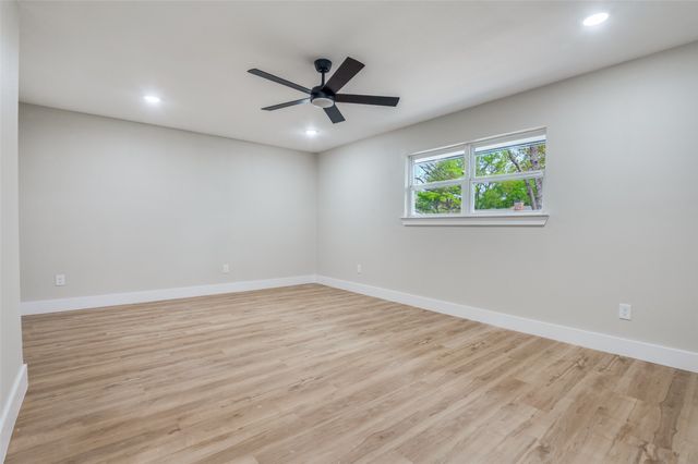 6016 Jacqueline Road, Fort Worth, TX 76112