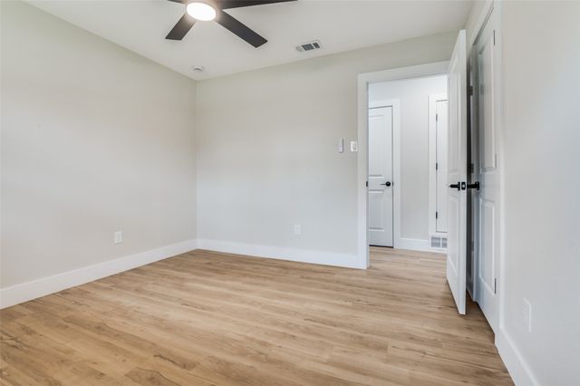 6016 Jacqueline Road, Fort Worth, TX 76112