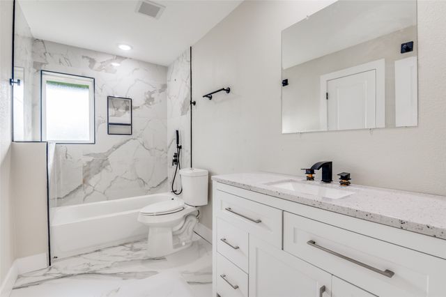 6016 Jacqueline Road, Fort Worth, TX 76112