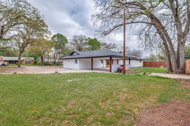 6016 Jacqueline Road, Fort Worth, TX 76112