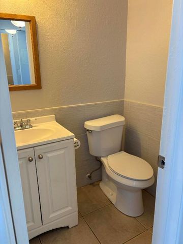 128 Norwich F, West Palm Beach, FL 33417