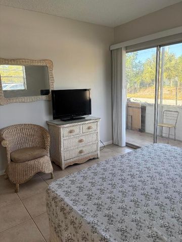 128 Norwich F, West Palm Beach, FL 33417