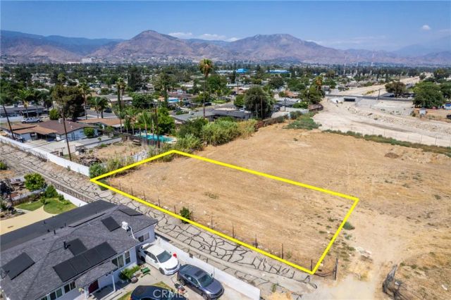 25604 Walker, San Bernardino, CA 92346