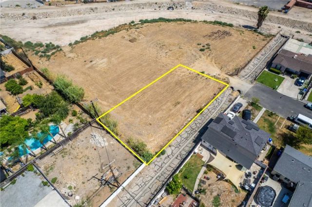 25604 Walker, San Bernardino, CA 92346