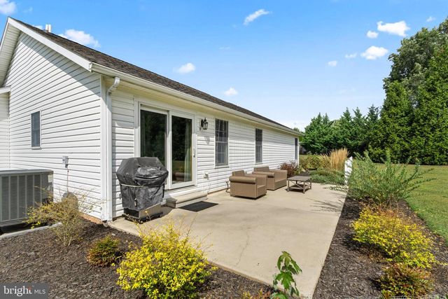 1825 W HIGHLAND CT, Greencastle, PA 17225