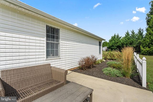 1825 W HIGHLAND CT, Greencastle, PA 17225