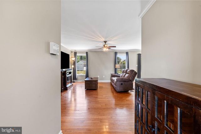 1825 W HIGHLAND CT, Greencastle, PA 17225