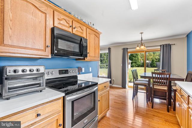 1825 W HIGHLAND CT, Greencastle, PA 17225