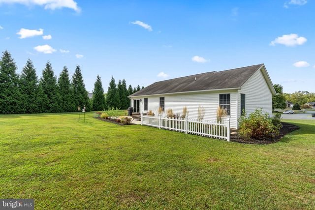 1825 W HIGHLAND CT, Greencastle, PA 17225
