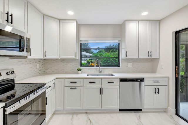 4724 Greentree Circle B, Boynton Beach, FL 33436