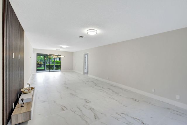 4724 Greentree Circle B, Boynton Beach, FL 33436