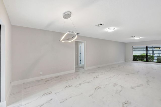 4724 Greentree Circle B, Boynton Beach, FL 33436