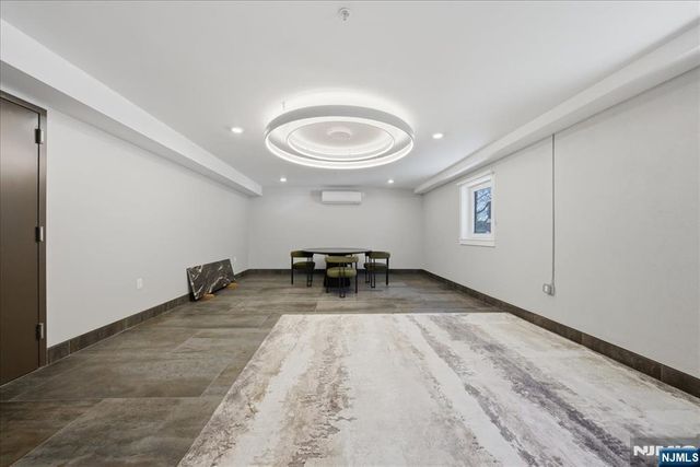 21 Lincoln 101, Newark, NJ 07102