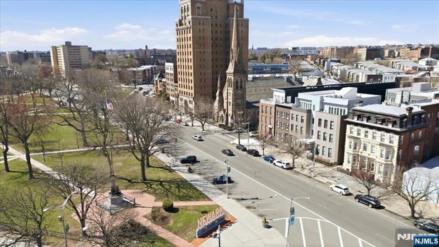 21 Lincoln 101, Newark, NJ 07102