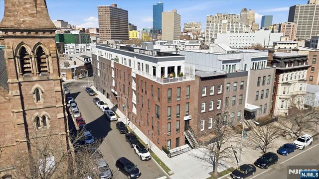 21 Lincoln 101, Newark, NJ 07102