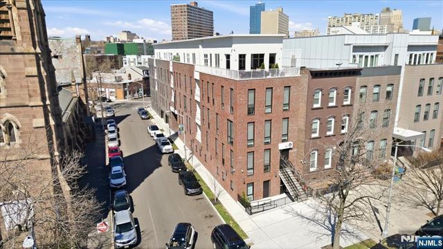 21 Lincoln 101, Newark, NJ 07102