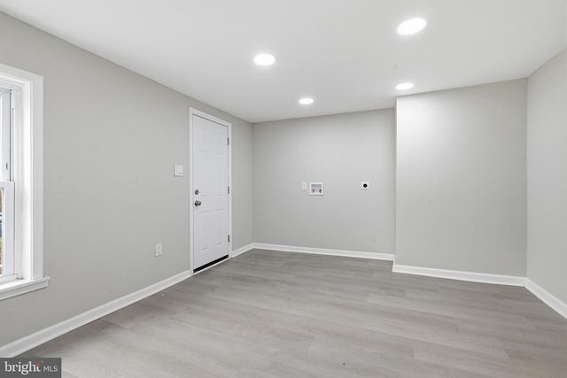808 MAPLE LN, Aston, PA 19014