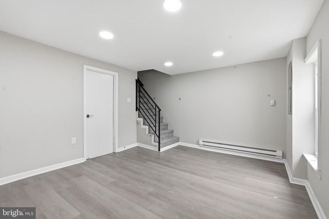 808 MAPLE LN, Aston, PA 19014