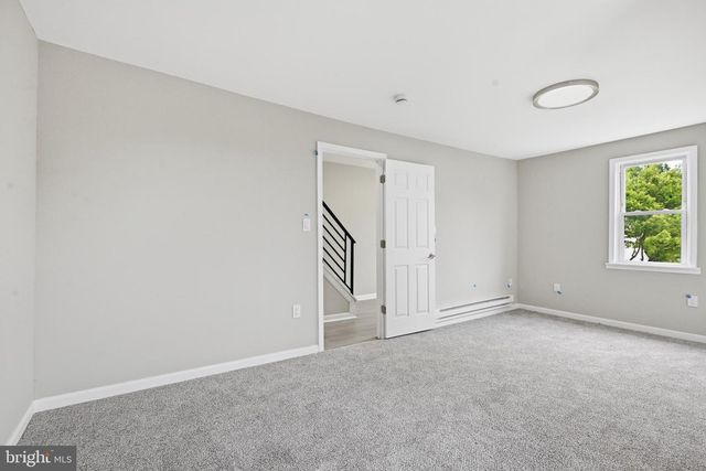 808 MAPLE LN, Aston, PA 19014