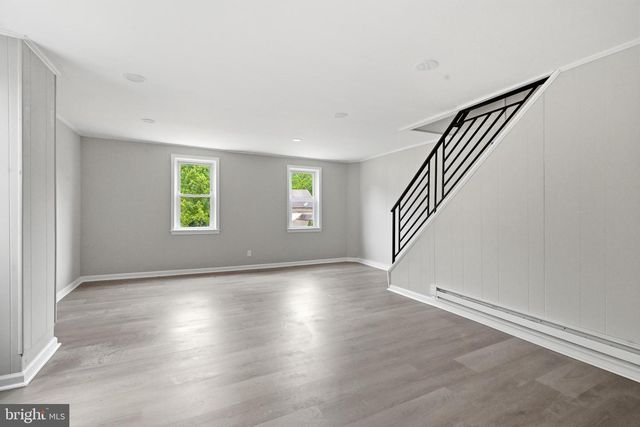 808 MAPLE LN, Aston, PA 19014