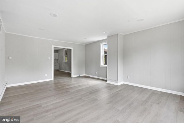 808 MAPLE LN, Aston, PA 19014