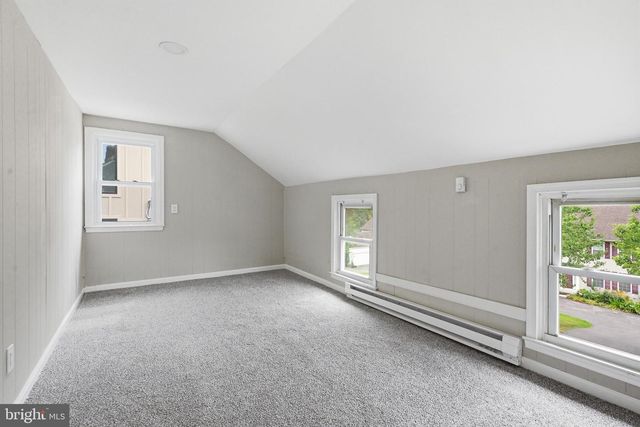 808 MAPLE LN, Aston, PA 19014
